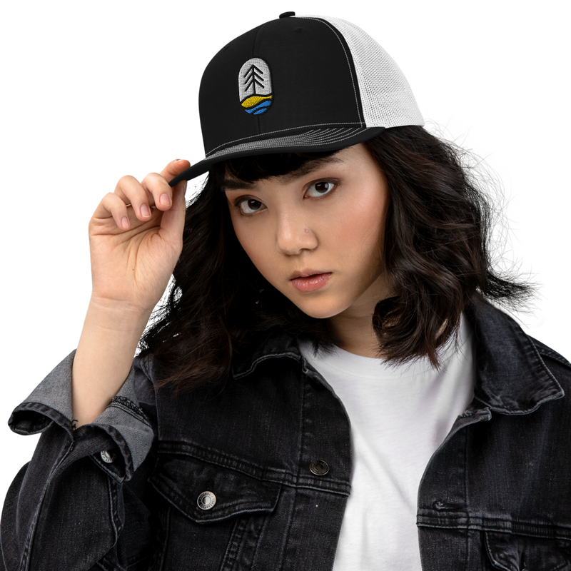 Load image into Gallery viewer, fish-tree-snapback-trucker-hat-woman
